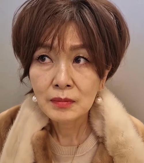 婚外情女_婚外情女_婚外情女人爱上一个男人的表现