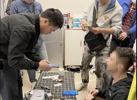 盲发快递诈骗团伙_广州侦查公司_广州警方破获2000万诈骗案